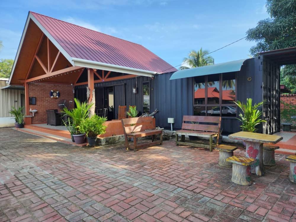 Homestay Umbai Kelana Merlimau Exterior photo
